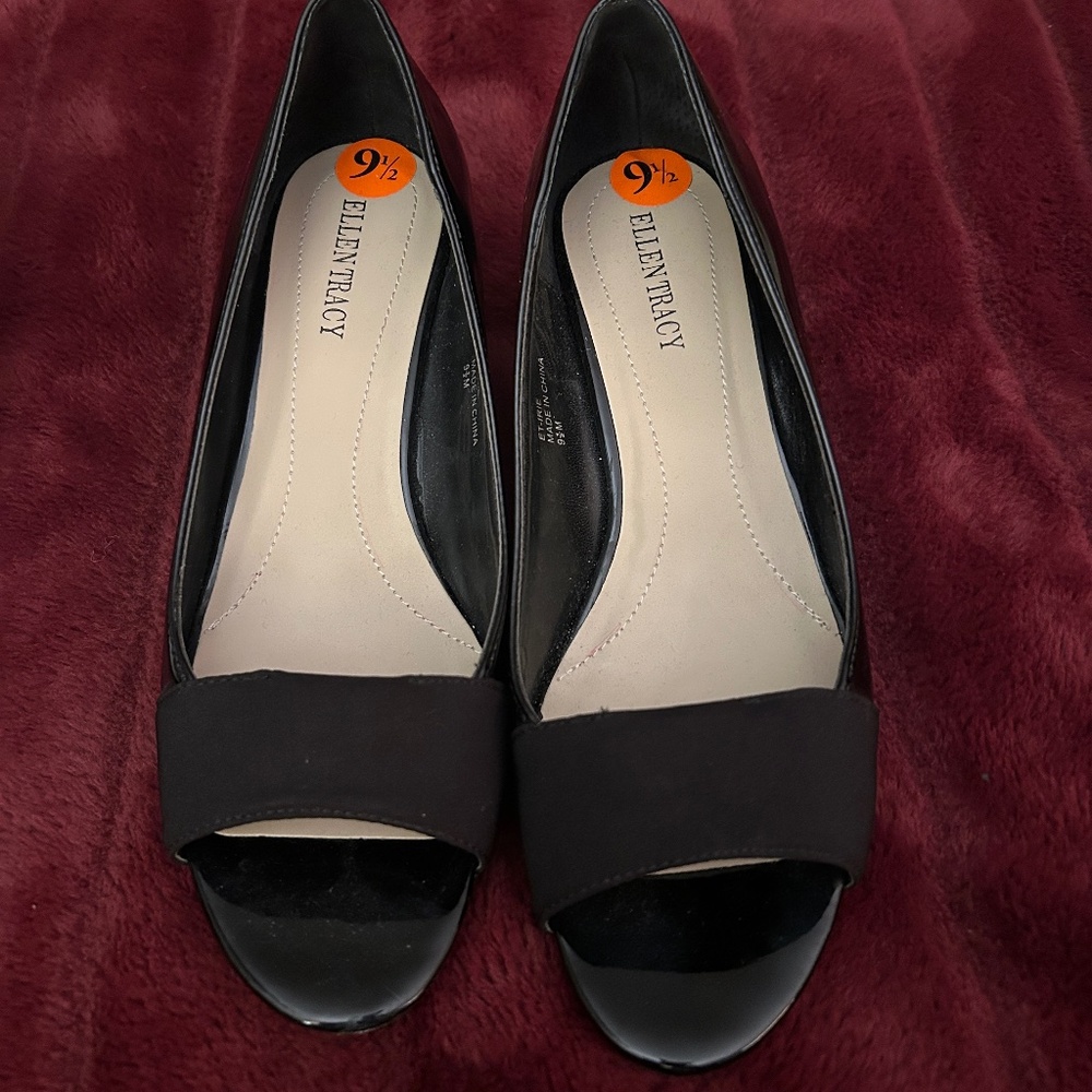 Ellen Tracy Black Wedges Size 9.5 M